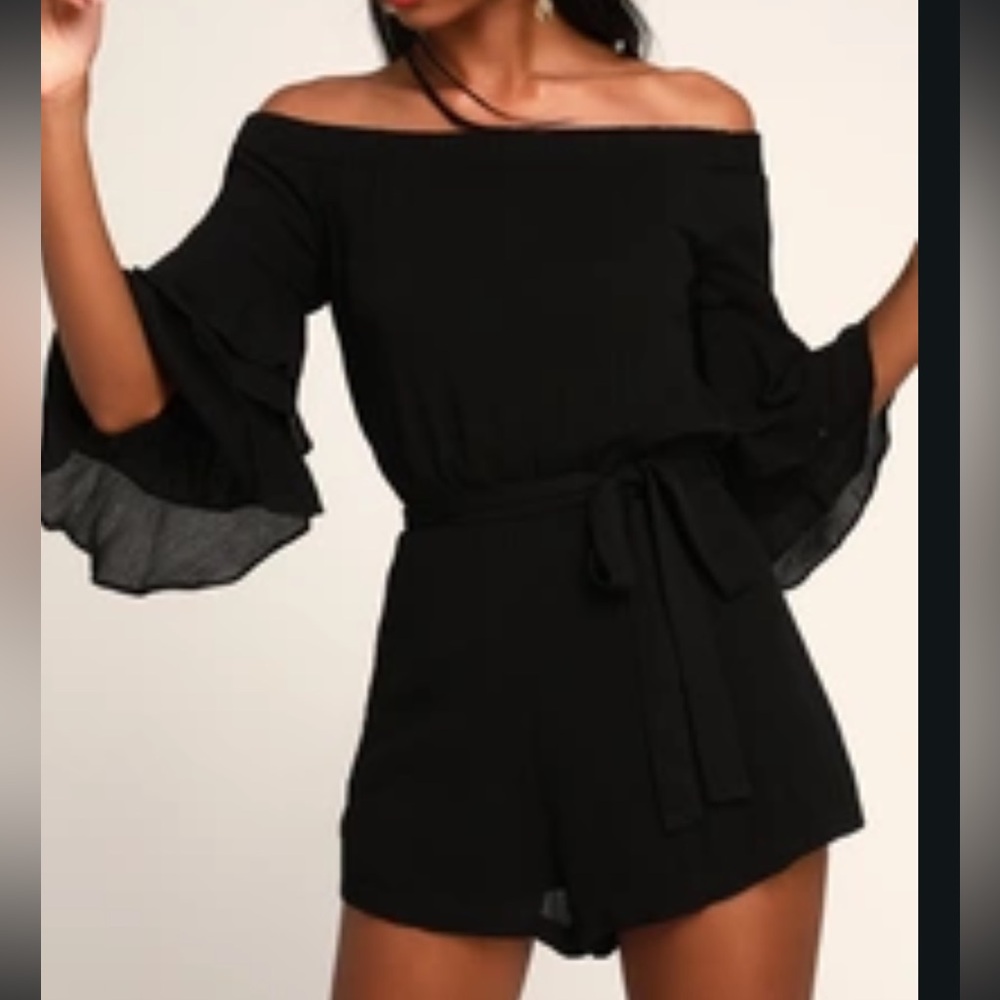 Lulus off the shoulder romper XS